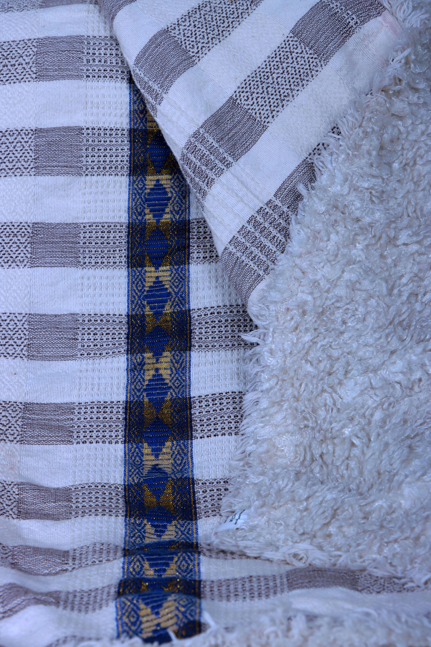 Blue Tilet Pattern Handmade Blanket